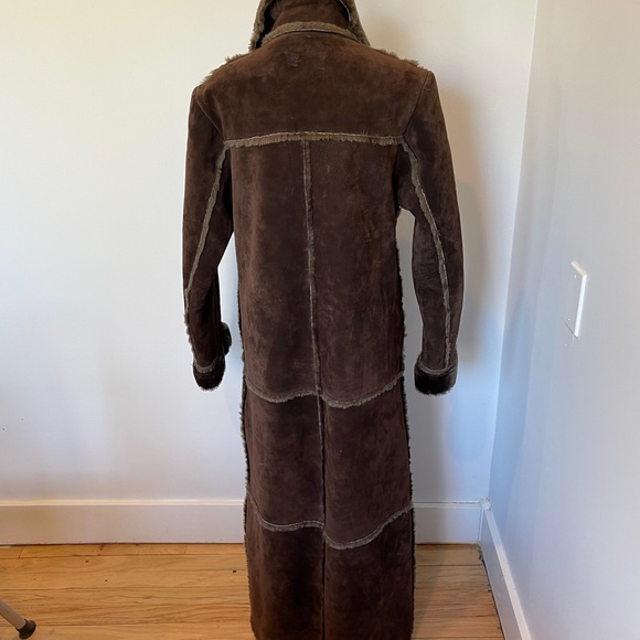 Sold : Ladies Suede full length Duster coat W/fur lining (size M) - Picture 3 of 11